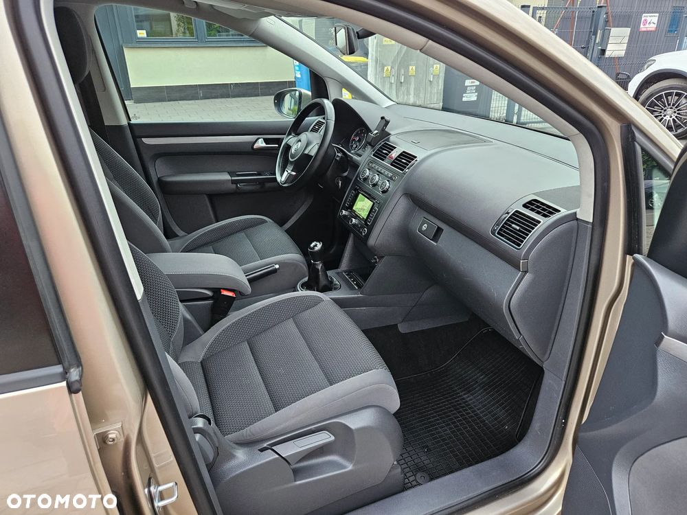 Volkswagen Touran 1.6 TDI DPF BlueMot Comfortline - 10