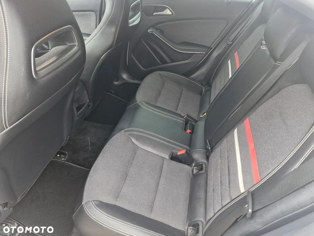 Mercedes-Benz Klasa A 180 (BlueEFFICIENCY) - 18