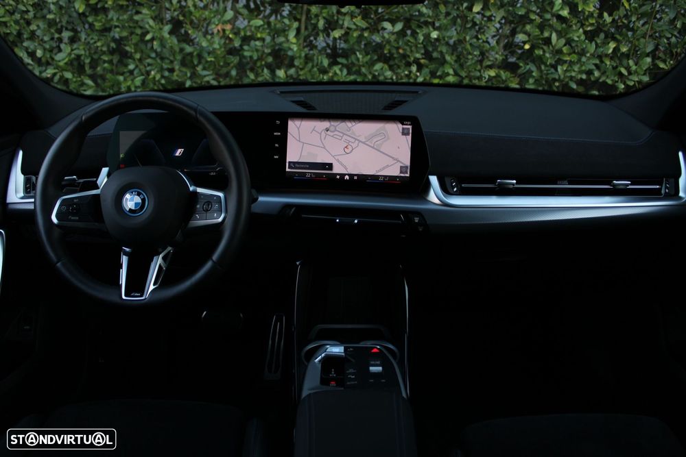 BMW iX2 xDrive30 Pack Desportivo M - 2
