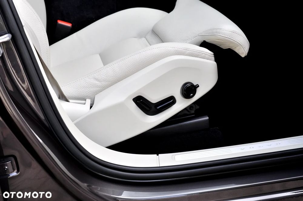Volvo XC 60 B4 D Geartronic Inscription - 19