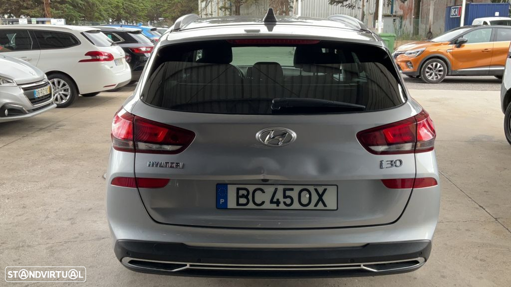 Hyundai i30 SW 1.0 T-GDi Style Plus - 11