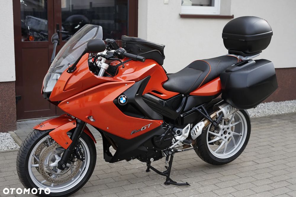 BMW F - 21