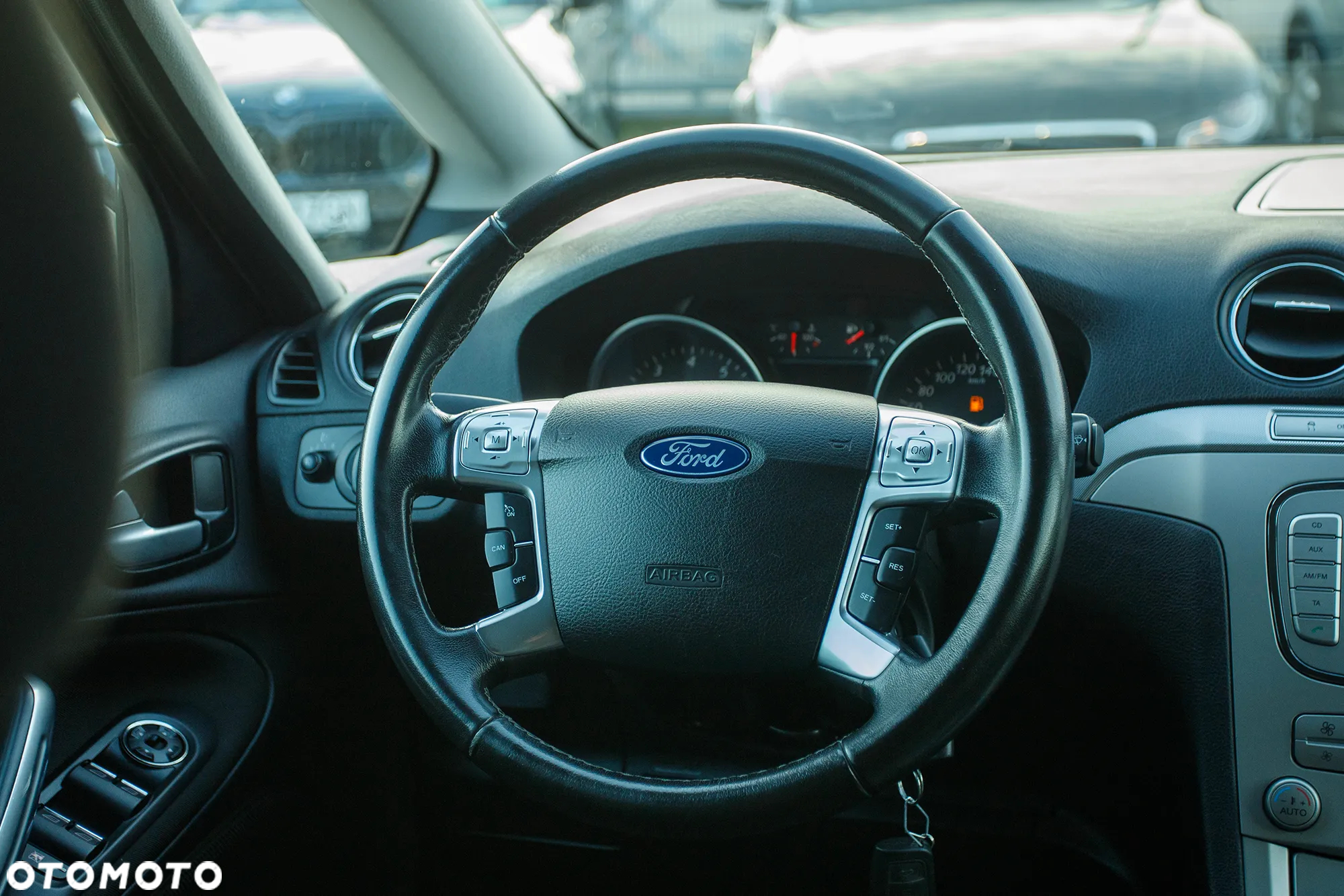 Ford S-Max 2.0 FF Titanium - 25