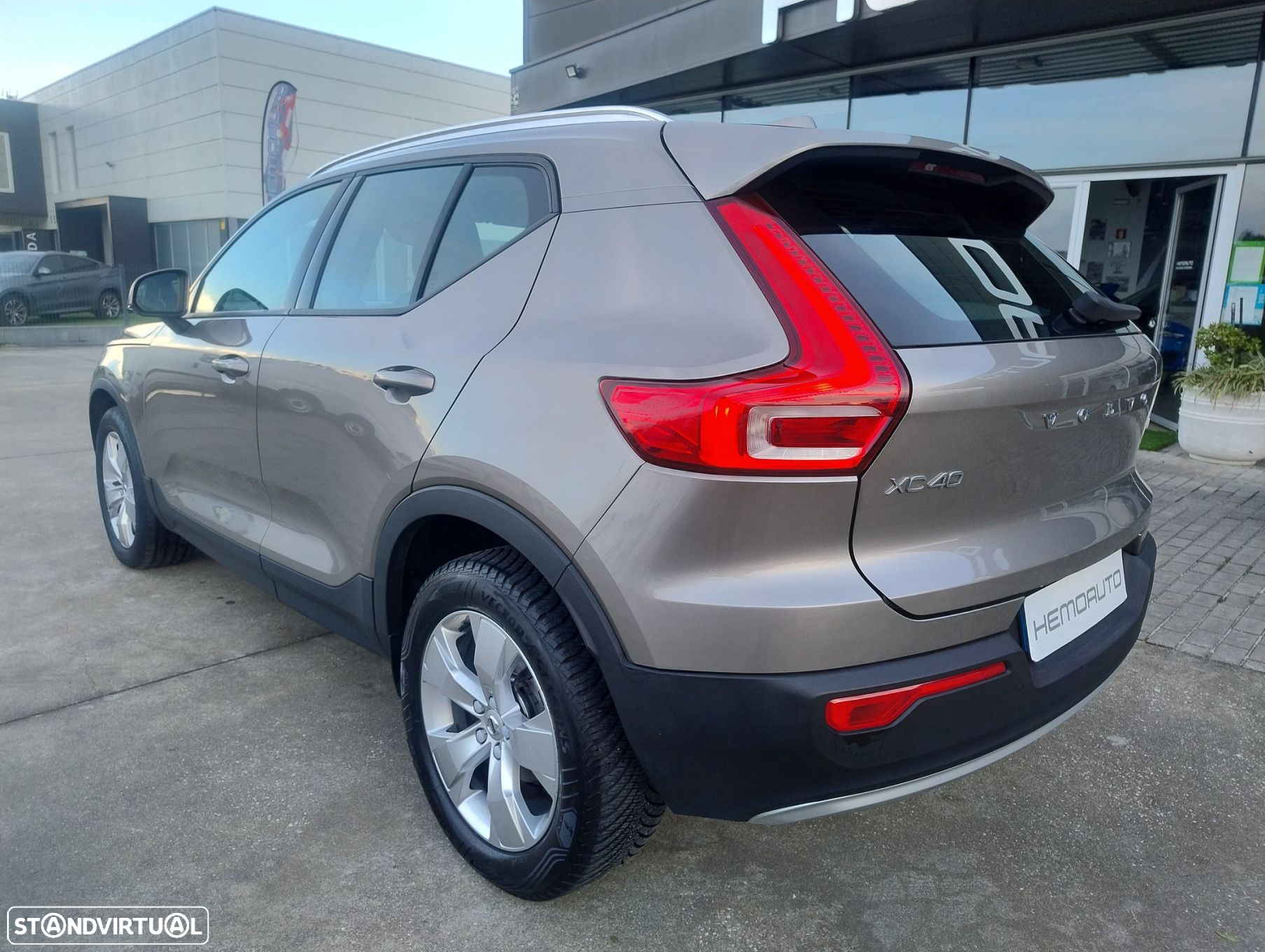 Volvo XC 40 2.0 D3 Momentum - 10