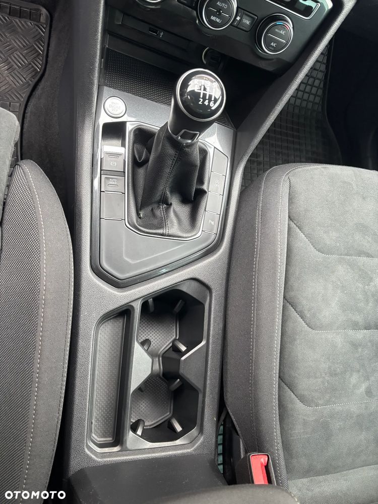 Volkswagen Tiguan 1.5 TSI EVO Comfortline - 14