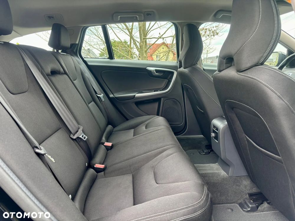 Volvo V60 D2 Geartronic - 37
