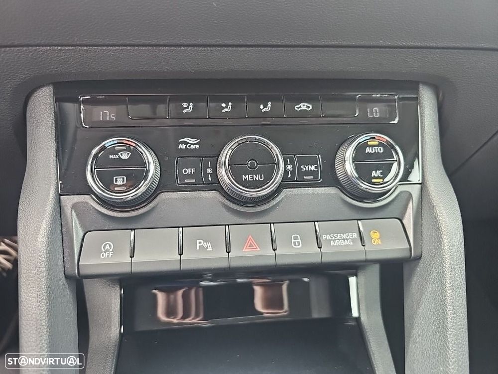 Skoda Karoq 1.0 TSI Style - 23