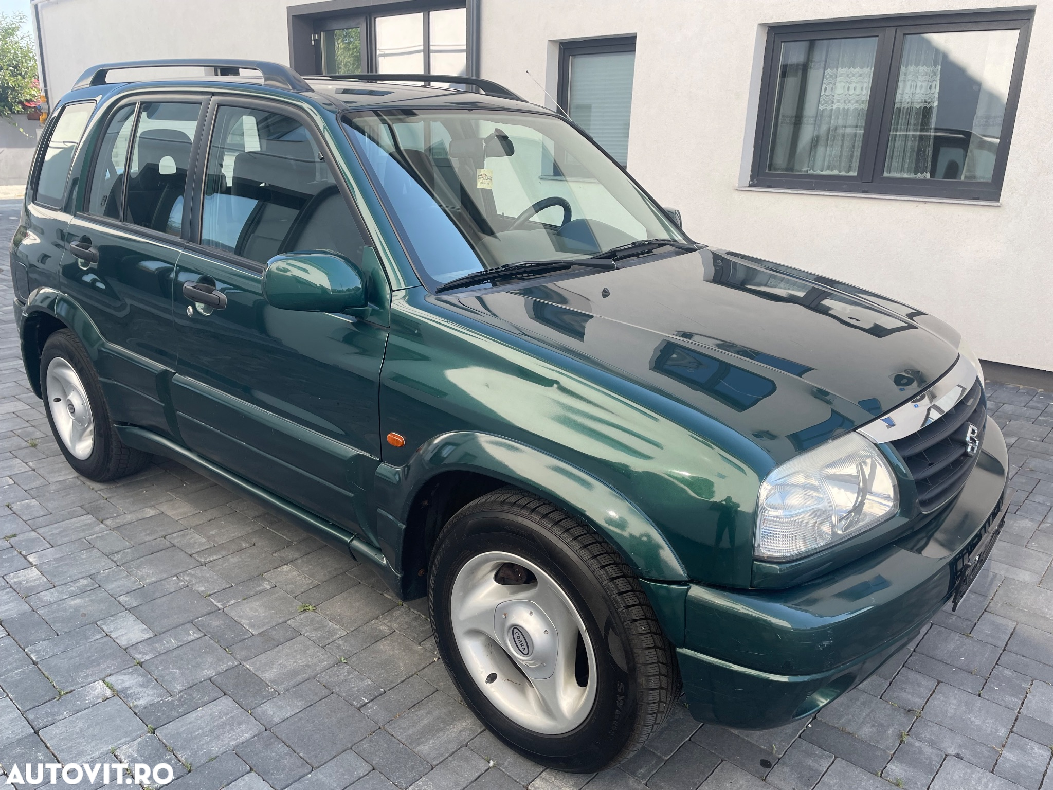 Suzuki Grand Vitara 2.0 Comfort - 3