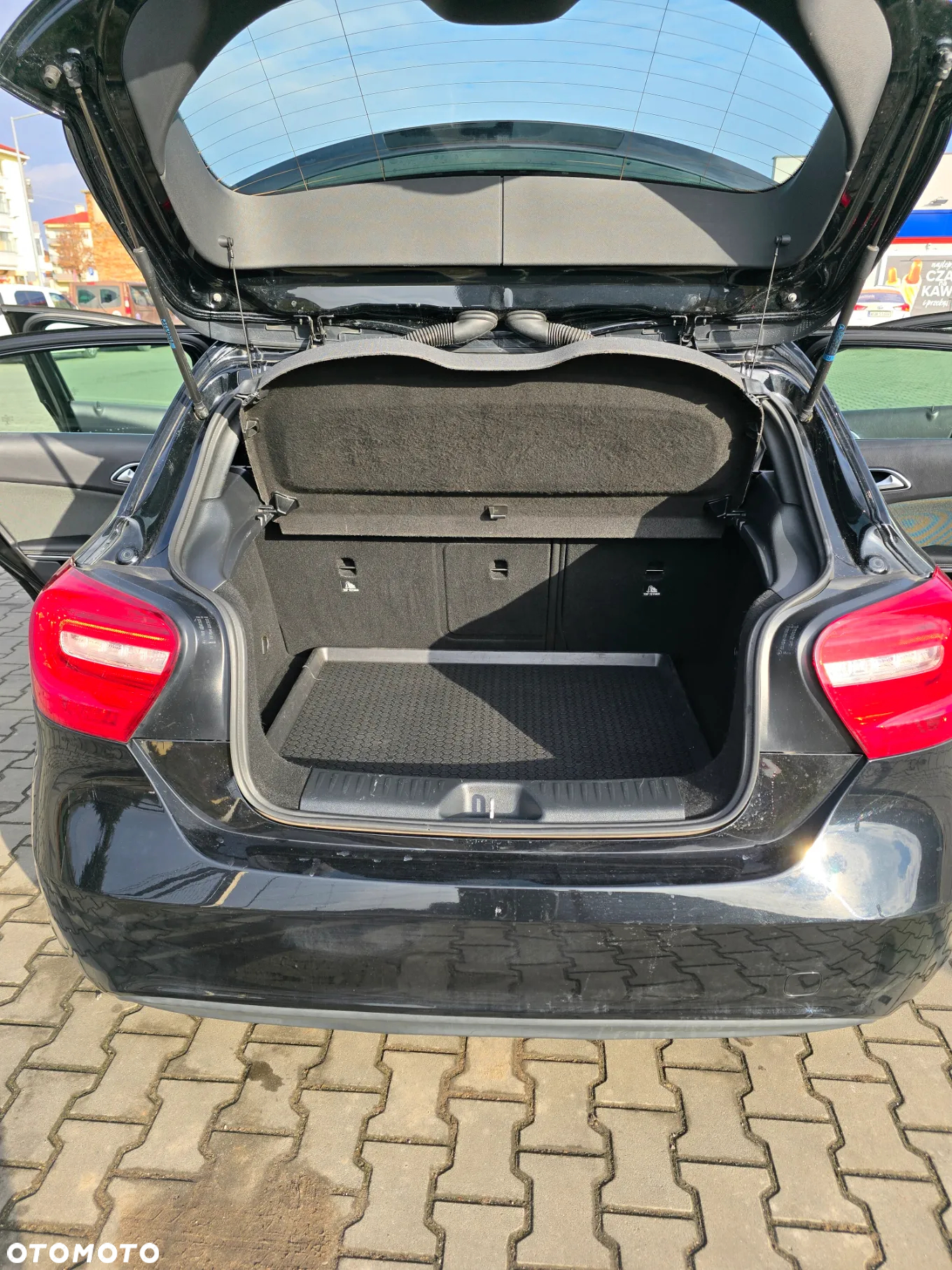 Mercedes-Benz Klasa A 180 BlueEfficiency Edition - 12
