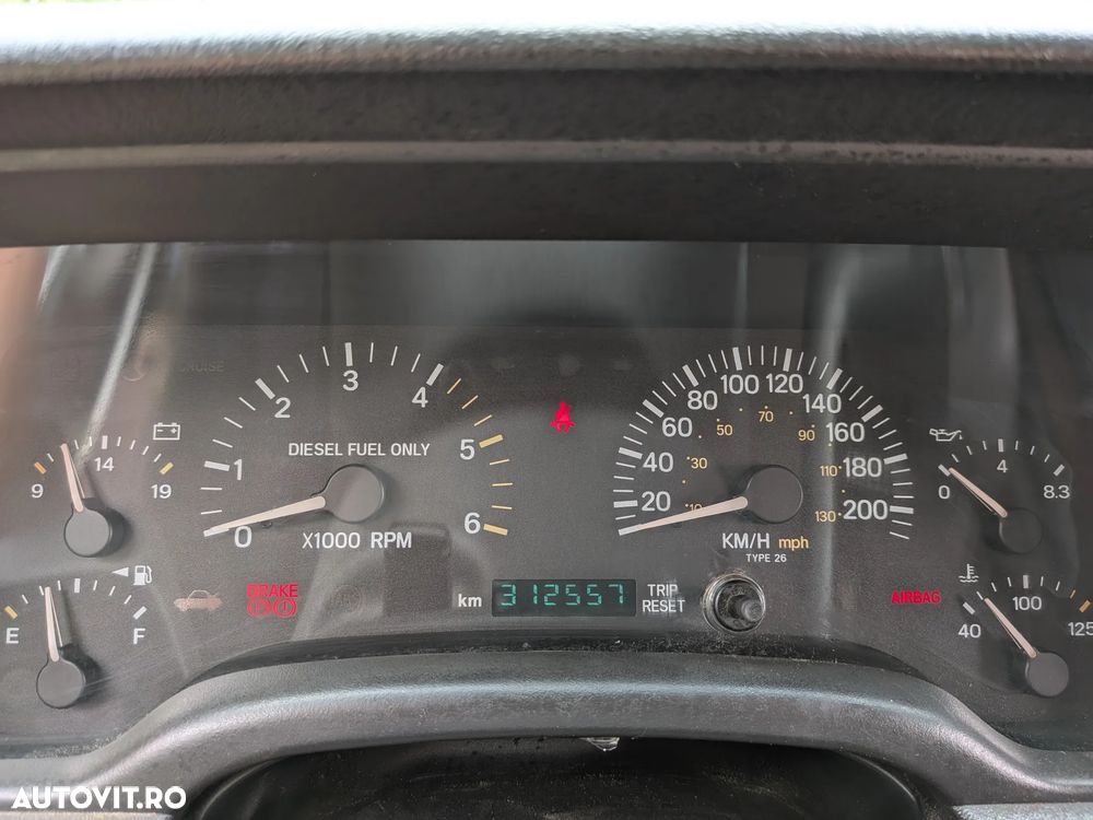 Jeep Cherokee - 7