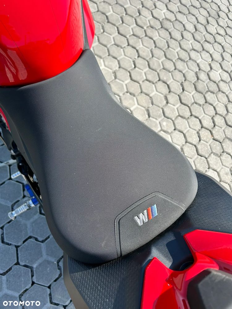 BMW S - 15