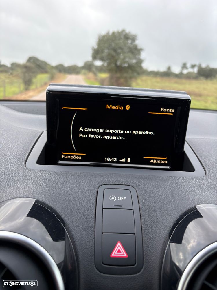 Audi A1 Sportback 1.6 TDI Sport S tronic - 26