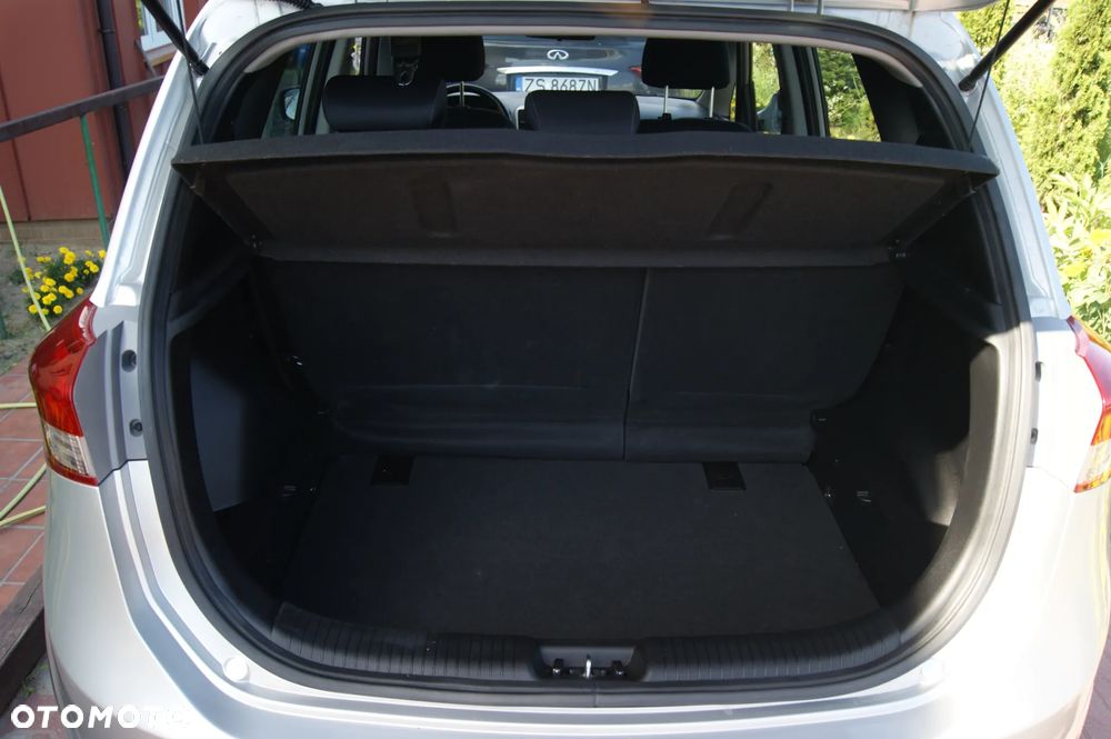 Hyundai ix20 1.4 blue Passion - 19