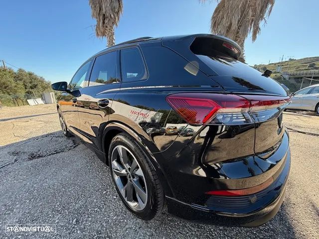 Audi Q4 e-tron - 12