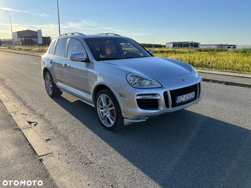 Porsche Cayenne - 9