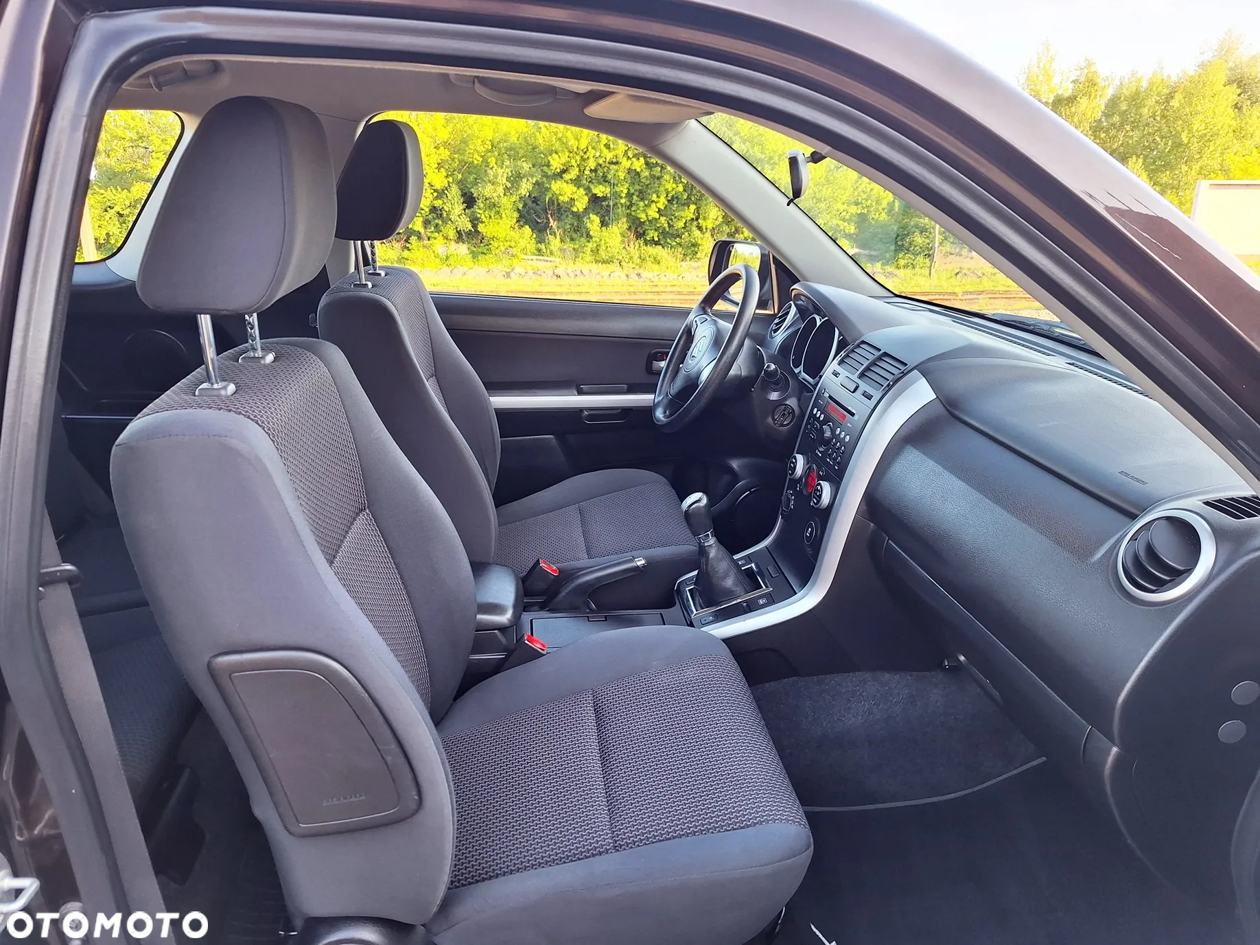 Suzuki Grand Vitara - 28