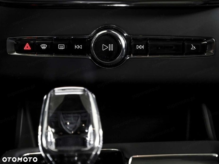 Volvo XC 90 B5 B AWD Ultra Bright 7os - 17