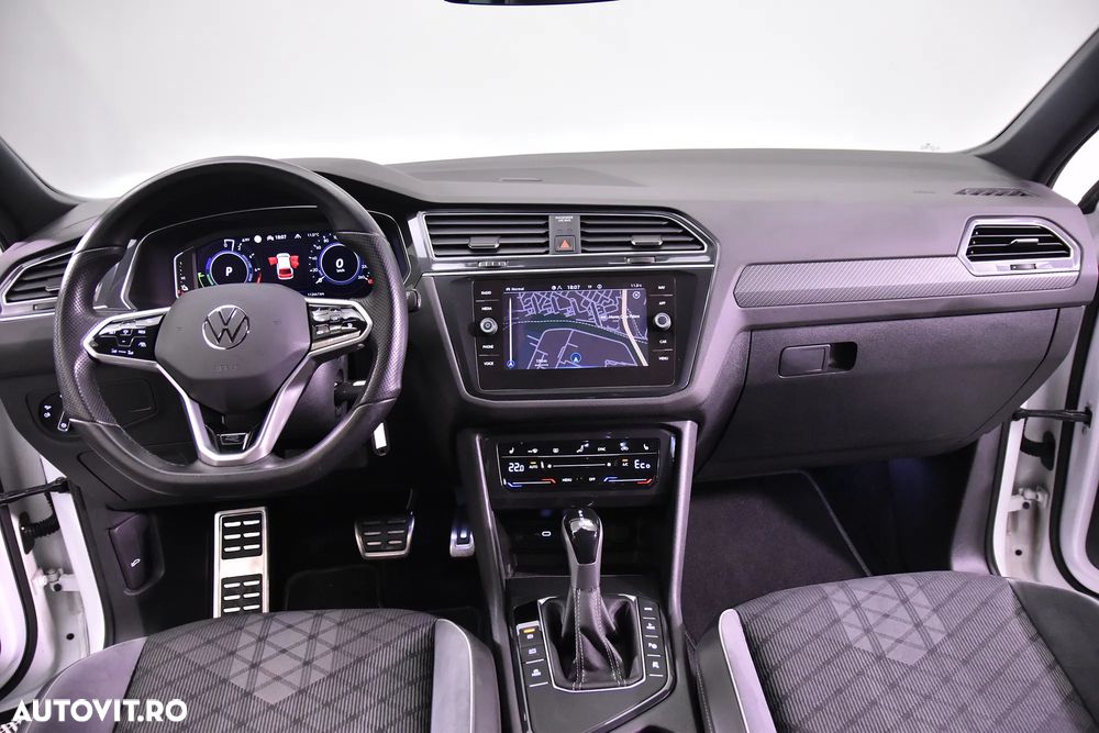 Volkswagen Tiguan - 10
