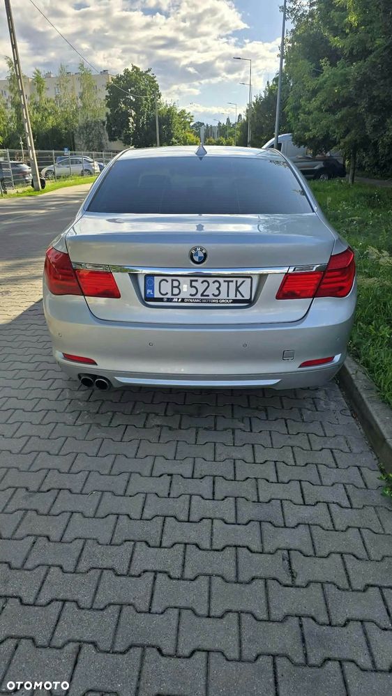 BMW Seria 7 - 11