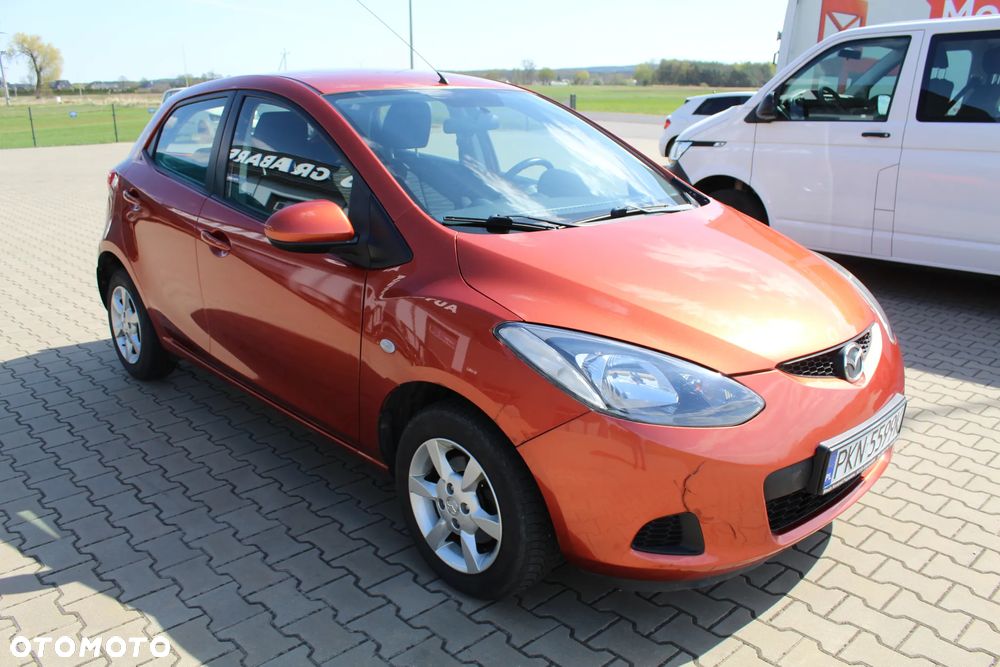 Mazda 2 - 3