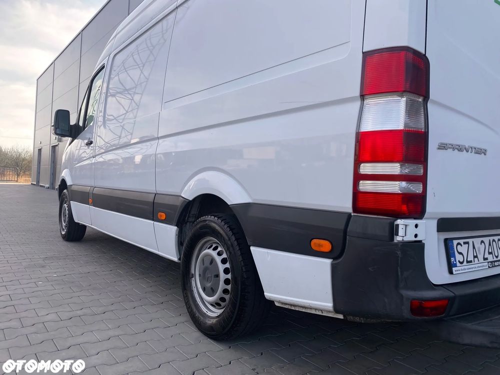 Mercedes-Benz Sprinter - 32