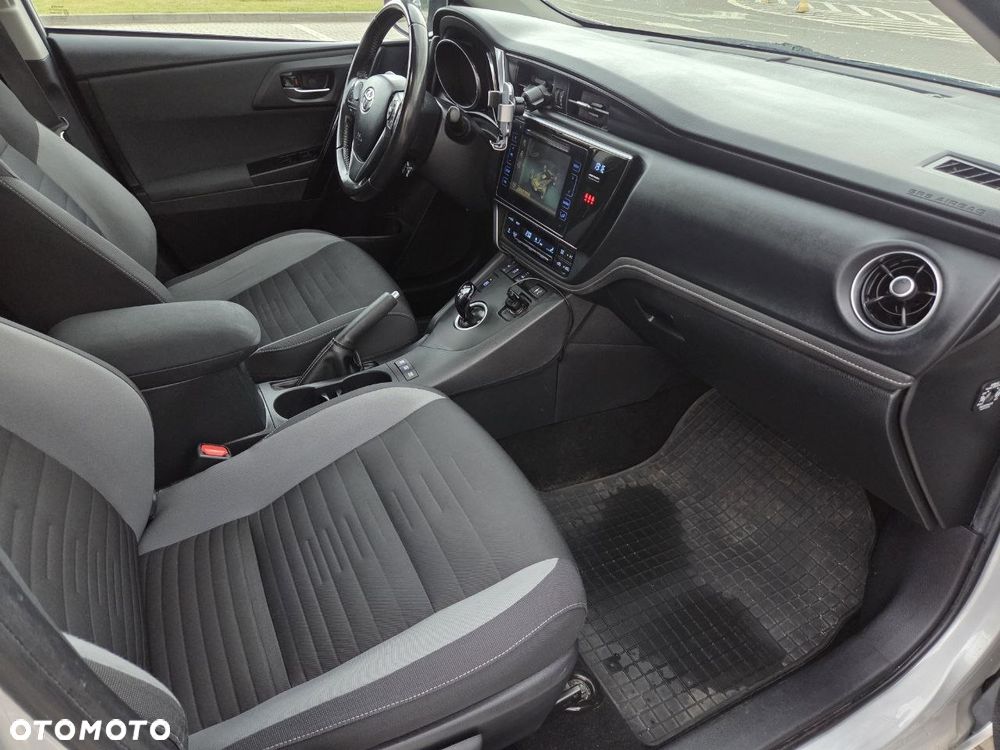 Toyota Auris - 9