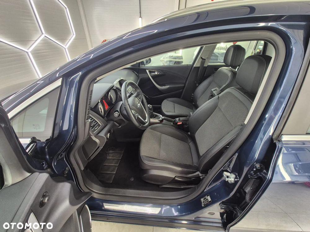 Opel Astra 1.4 Turbo Innovation - 12