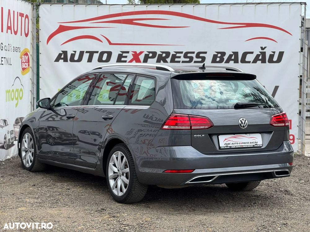 Volkswagen Golf - 3