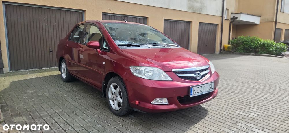 Honda City 1.4 Comfort - 1