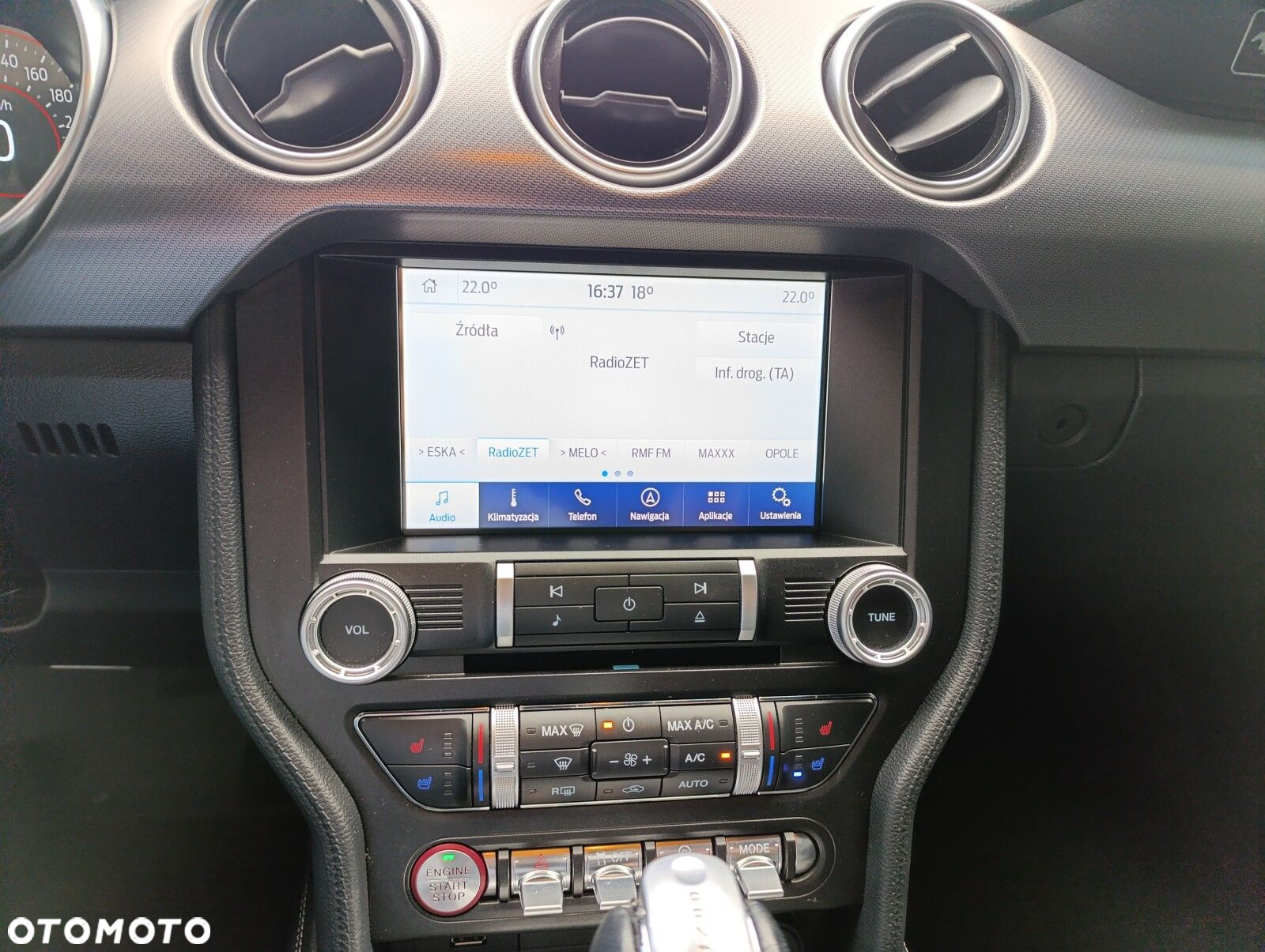 Ford Mustang - 25