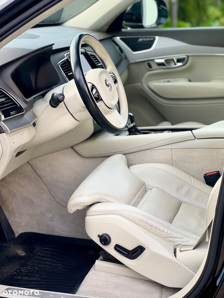 Volvo XC 90 D5 AWD Inscription - 9