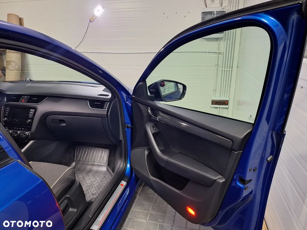 Skoda Octavia 2.0 TDI RS - 23