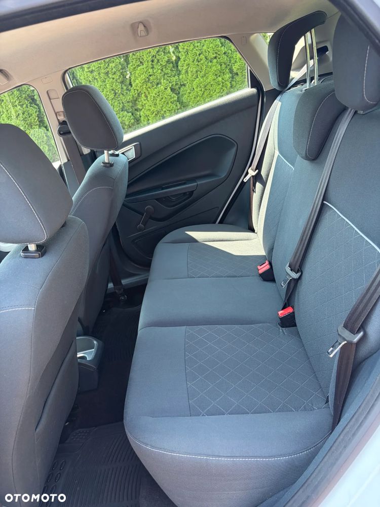Ford Fiesta 1.25 Ambiente EU5 - 14