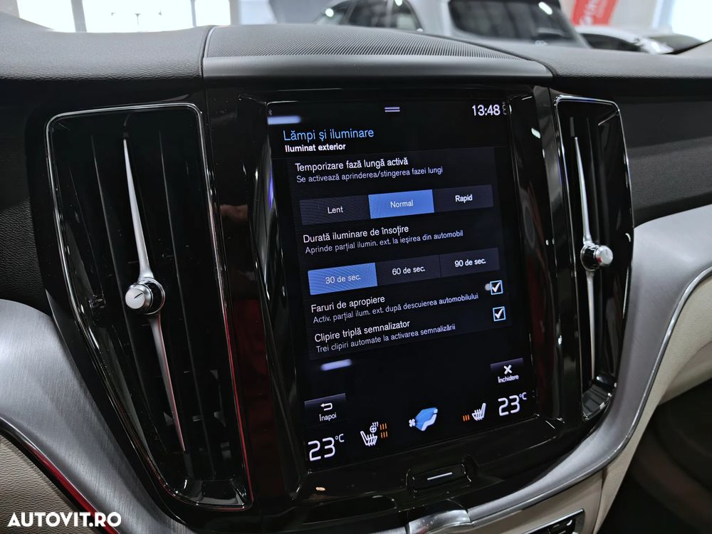 Volvo XC 60 T6 AWD Recharge Geartronic Inscription - 11