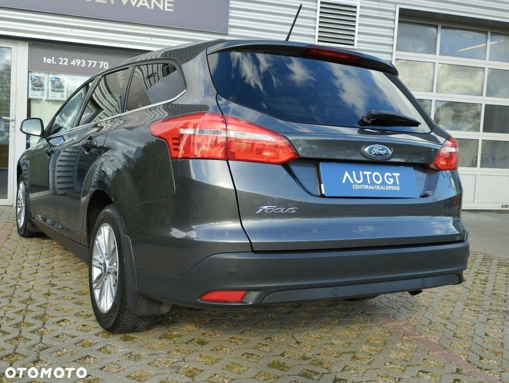 Ford Focus 1.6 Trend Sport - 24