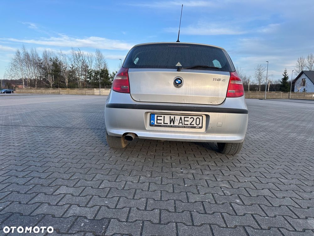 BMW Seria 1 118d DPF - 6