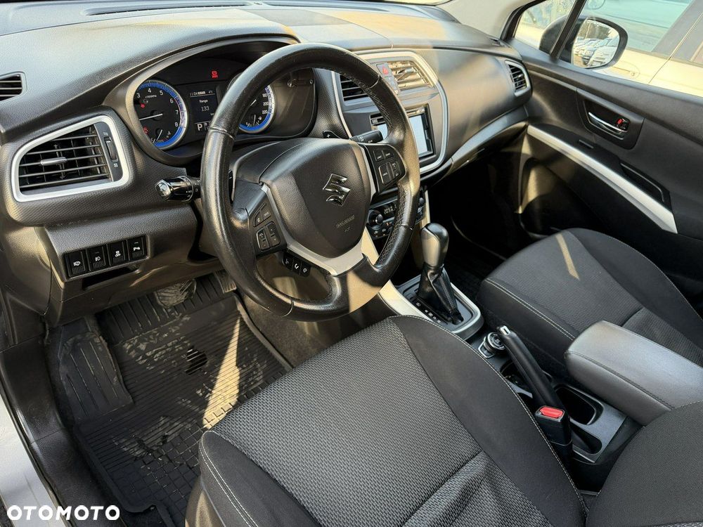 Suzuki S-Cross - 5