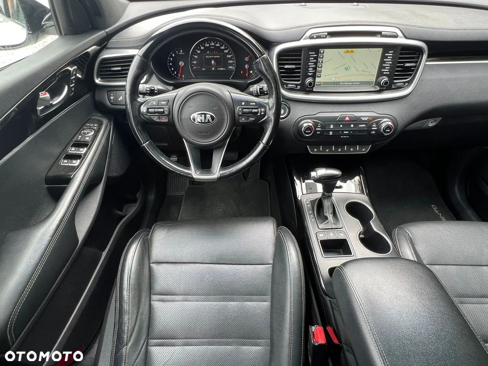 Kia Sorento - 31