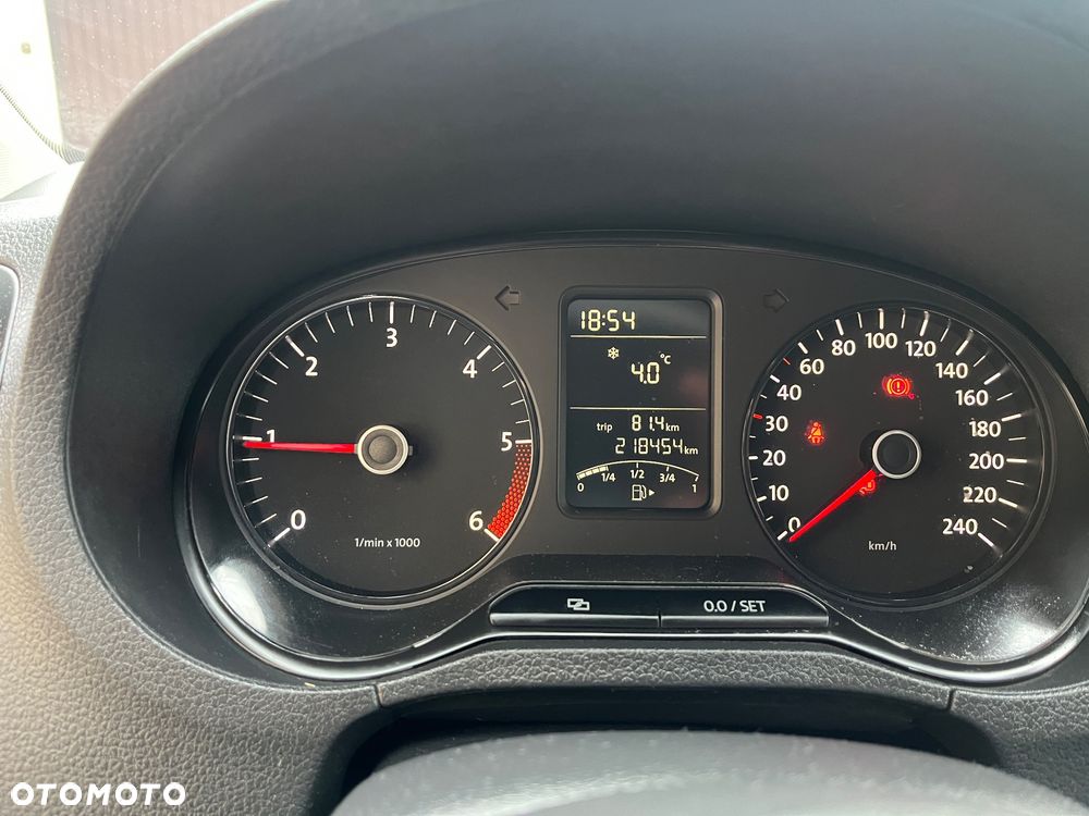 Volkswagen Polo 1.6 TDI Trendline - 11