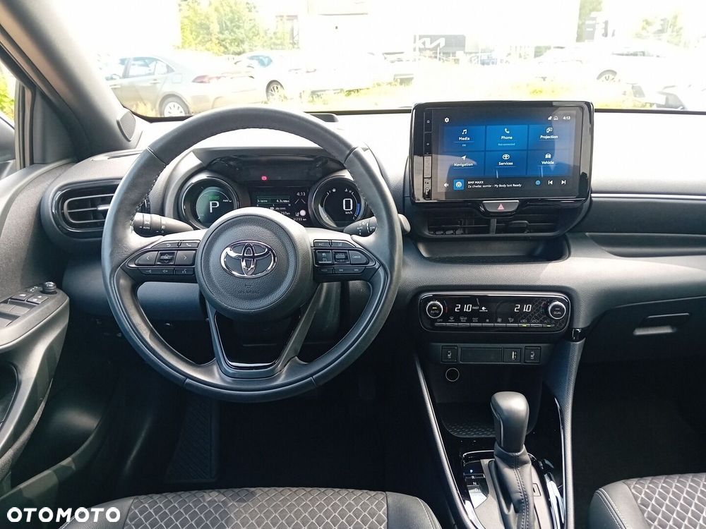 Toyota Yaris Hybrid 1.5 Selection Style - 11