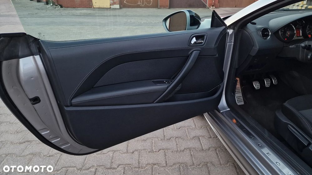 Peugeot RCZ 2.0 HDi FAP 160 - 17