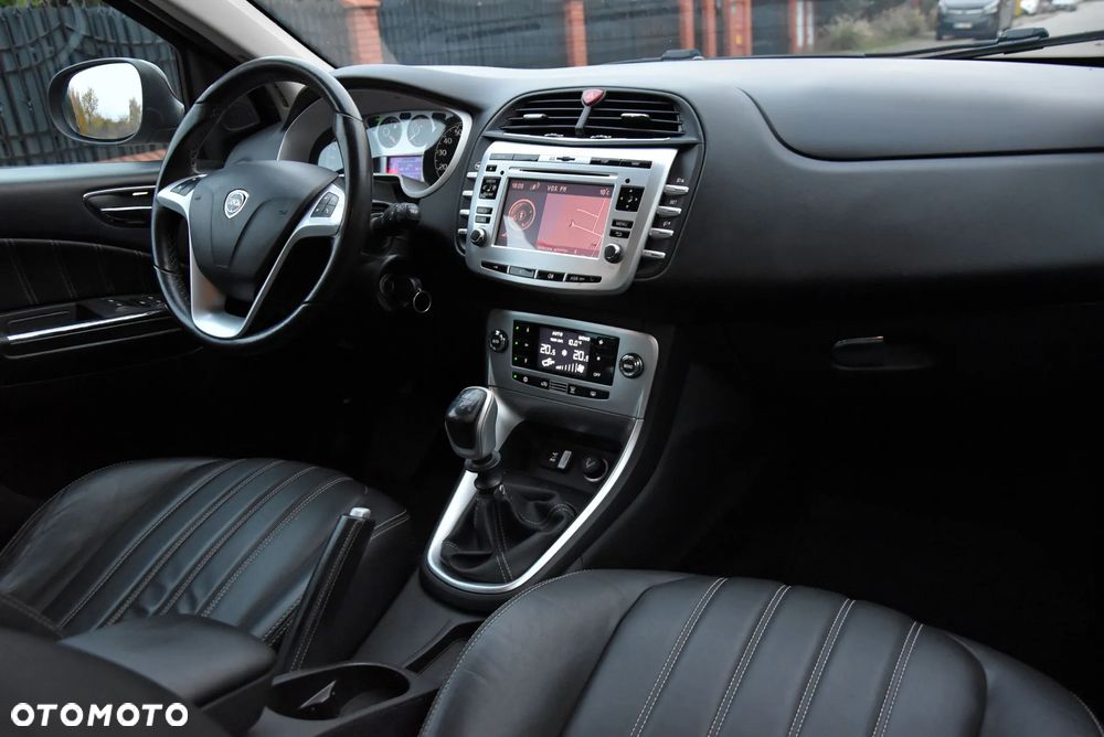 Lancia Delta 1.4 TurboJet 16v Gold - 3