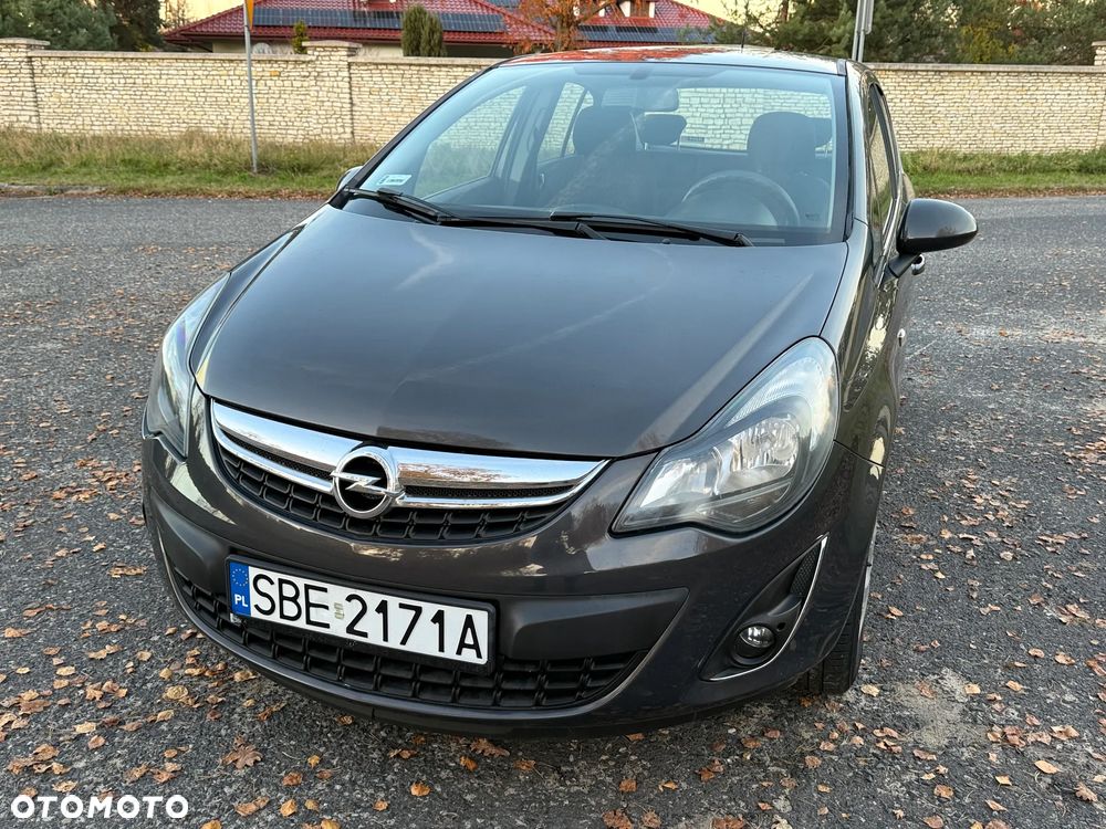 Opel Corsa 1.2 16V Cosmo - 2