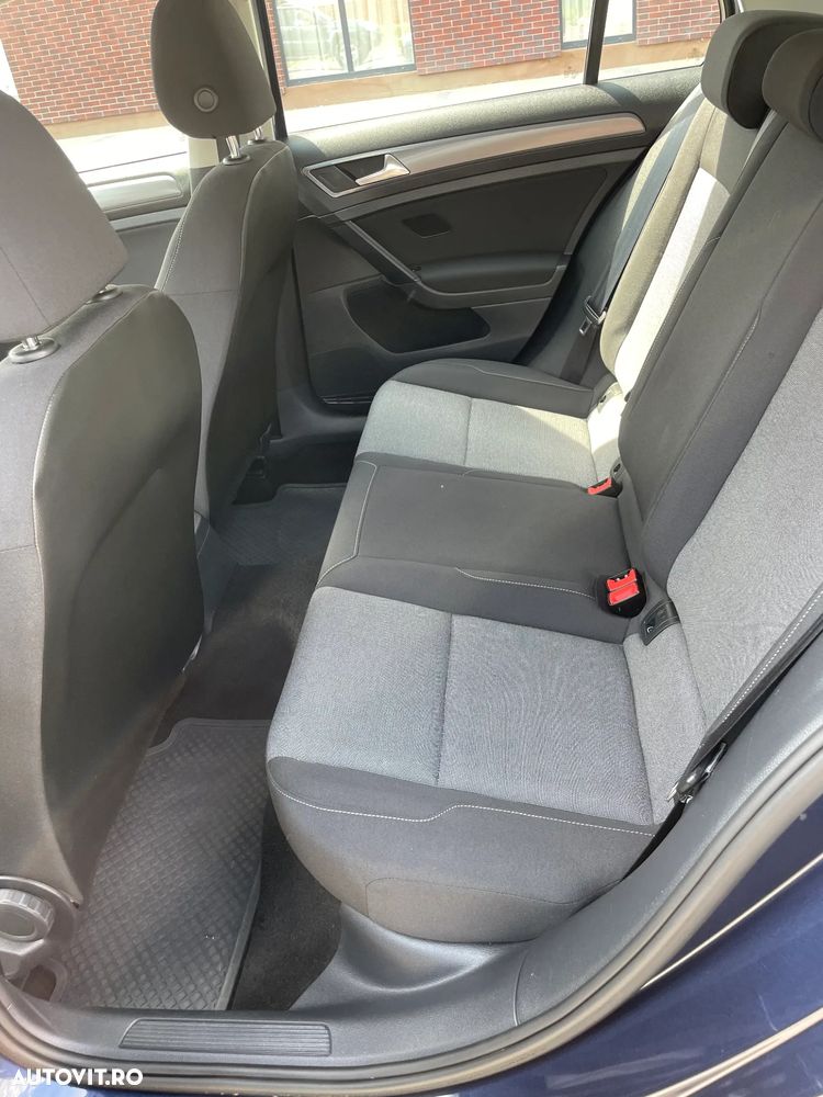 Volkswagen Golf 1.6 TDI DPF BMT Trendline - 11