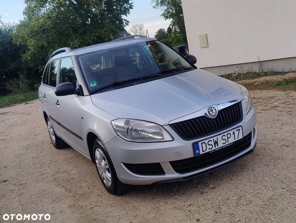 Skoda Fabia 1.2 HTP Combi Elegance - 21