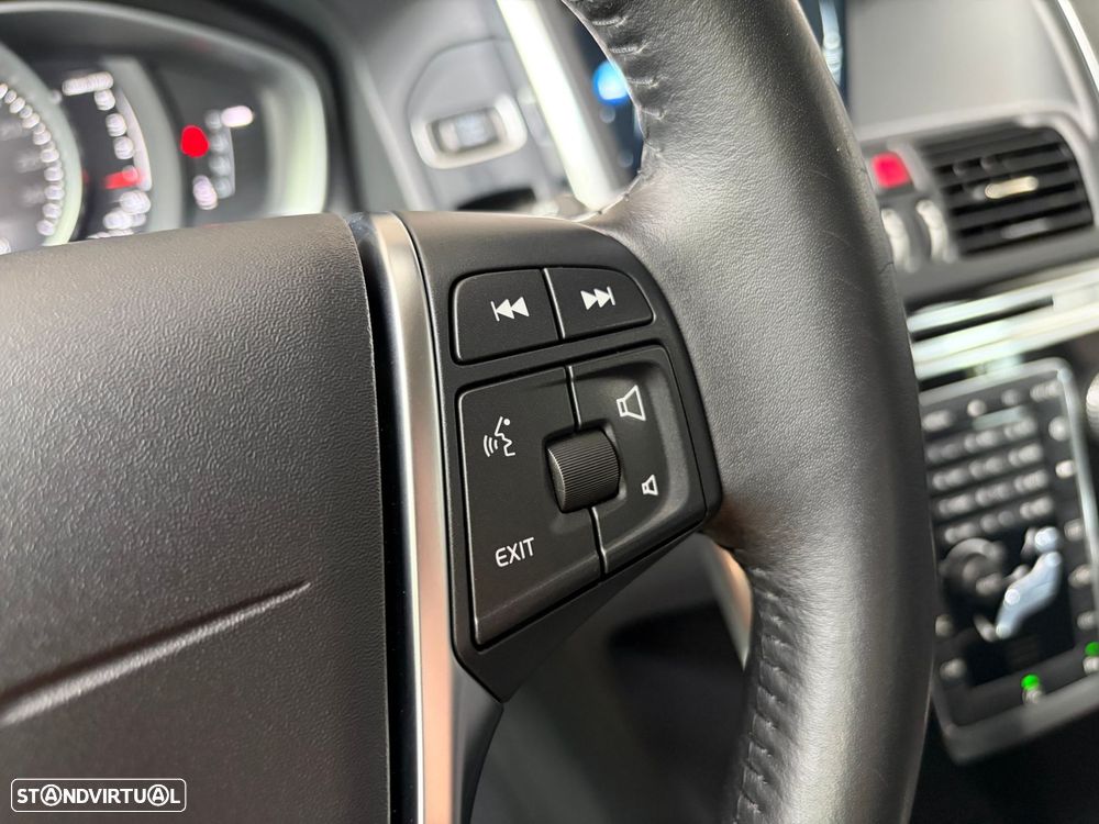 Volvo XC 60 2.0 D4 Dynamic Edition Geartronic - 16