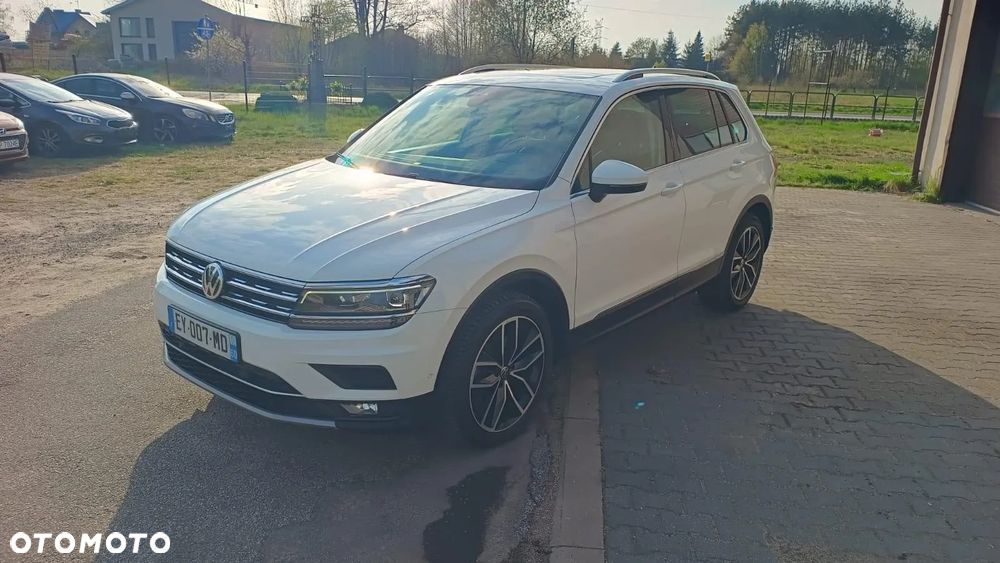 Volkswagen Tiguan - 1