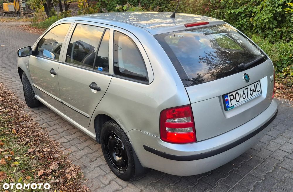 Skoda Fabia 2003 photo 3