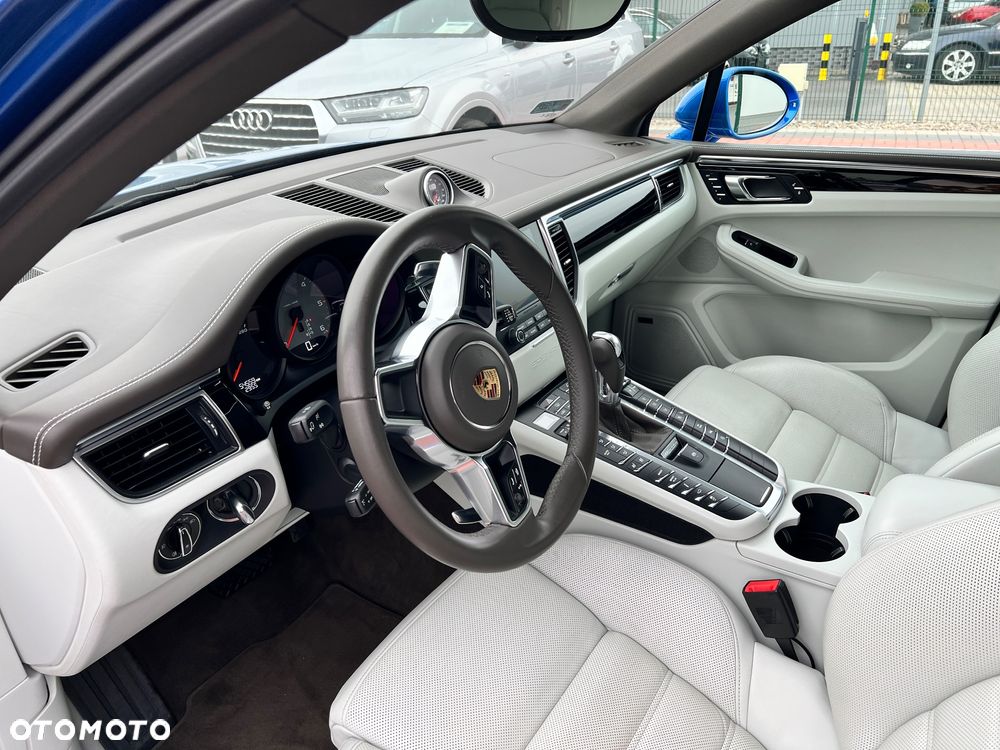 Porsche Macan - 20