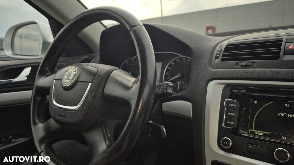 Skoda Octavia 1.2 TSI Ambiente - 7